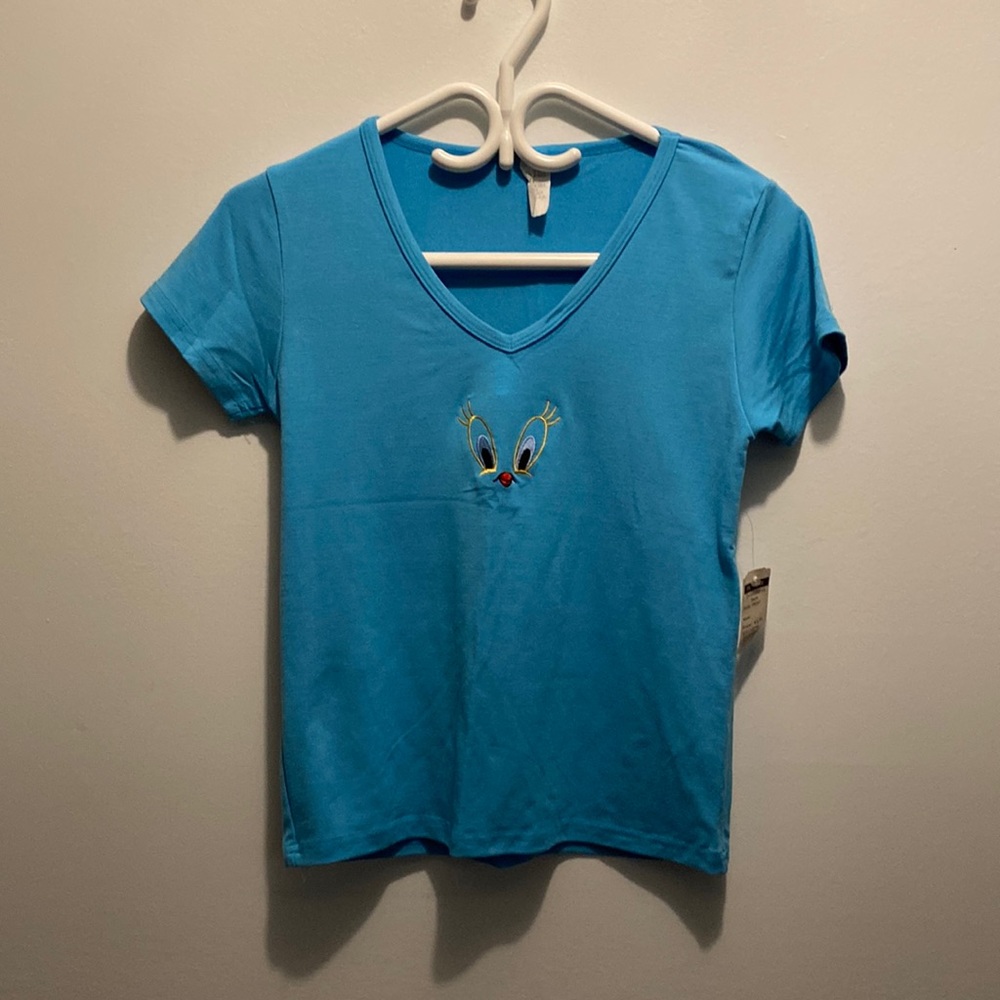 NWT Tweety Bird embroidered t-shirt